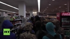 Ukraine: Protesters steal goods from supermarket in action against high prices