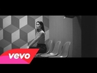 Jessie Ware - Champagne Kisses