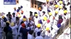 Sword wielding Sikhs face off at India s Golden Temple