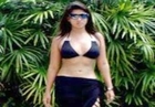 Arambam | Nayanthara Hot Bikini Scene