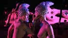 Feu, le nouveau spectacle du Crazy Horse dirigé par Christian Louboutin (bande-annonce)